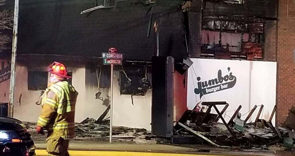 Fire Destroys Former Jumbo’s Bar in Downtown Owosso